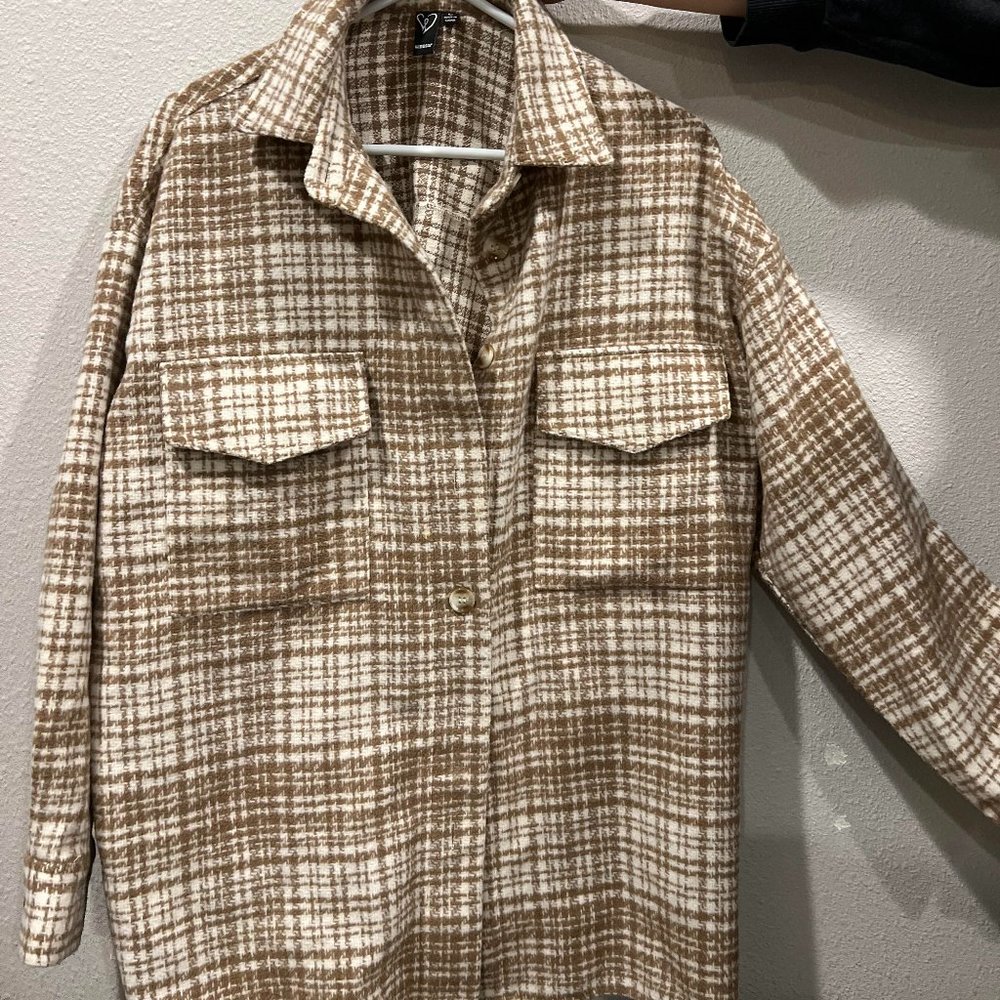 Windsor Jacket Size L-   Cream and brown Flannel Jacket